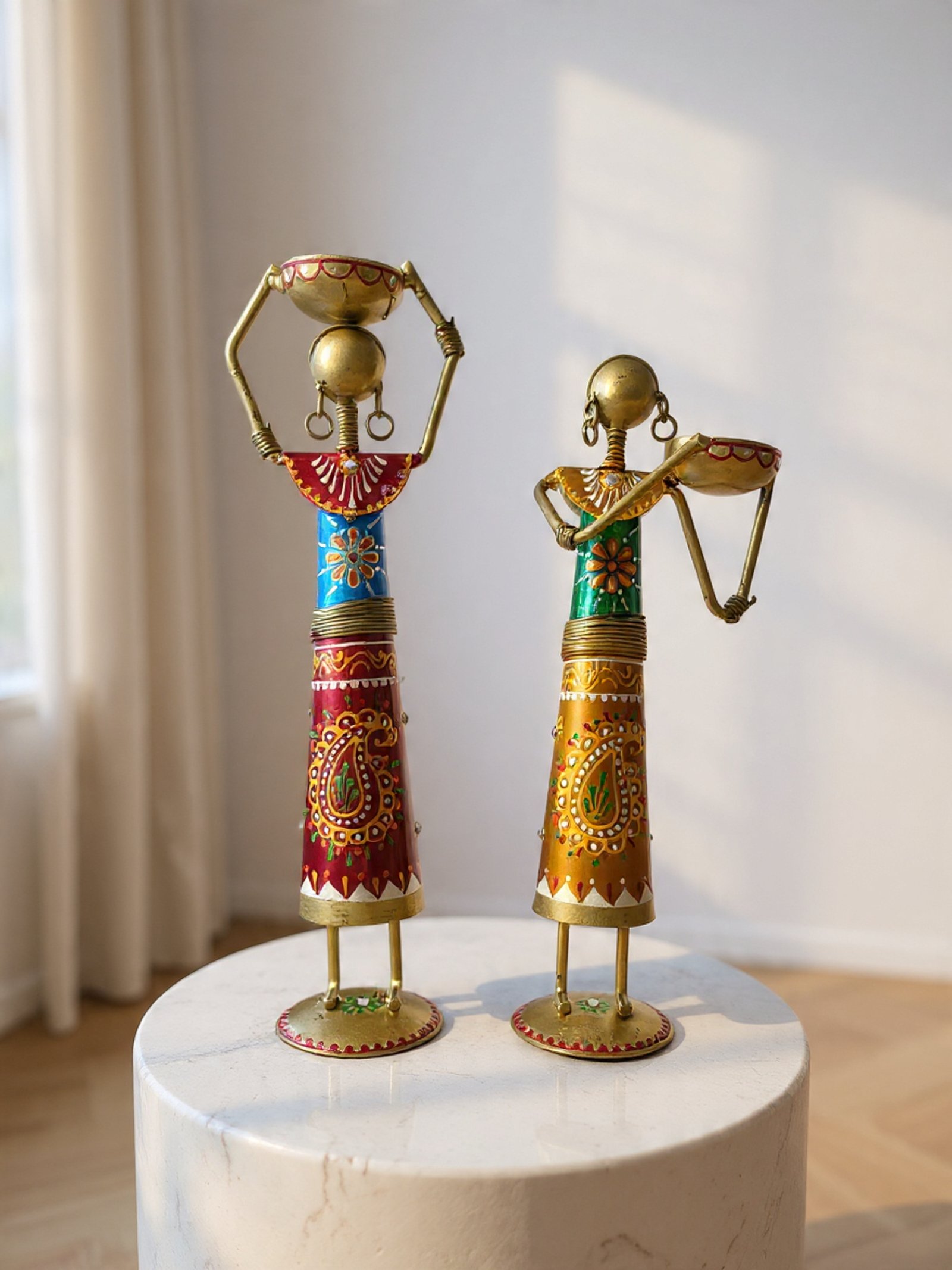 Rajwadi Harmony Couple – Cultural Figurine Set