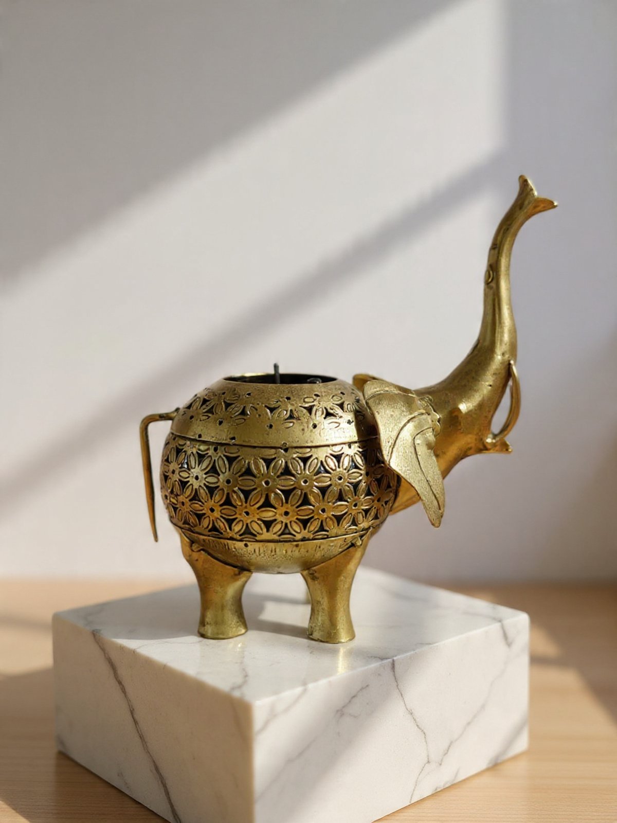 Gajraj Glow Lamp – Brass Elephant Lighting